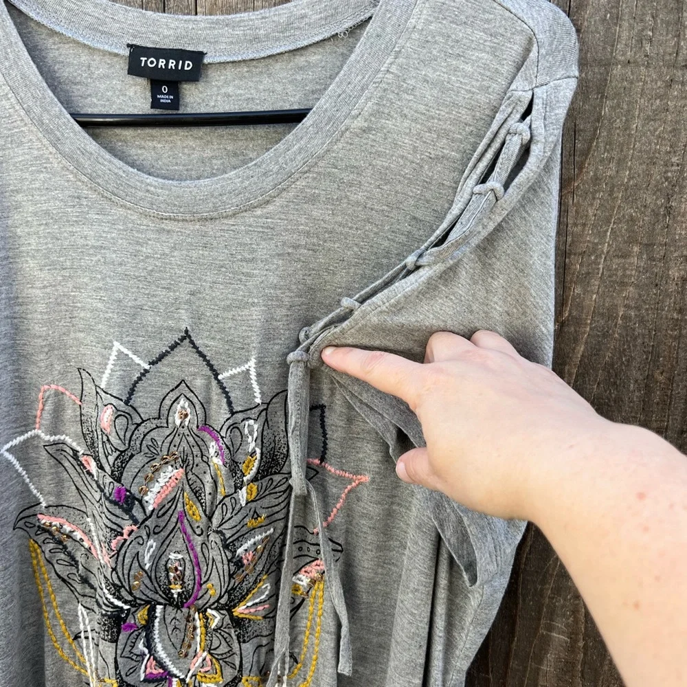 SOLD Torrid embellished top with lace-up sleeves - Picture 3 of 5